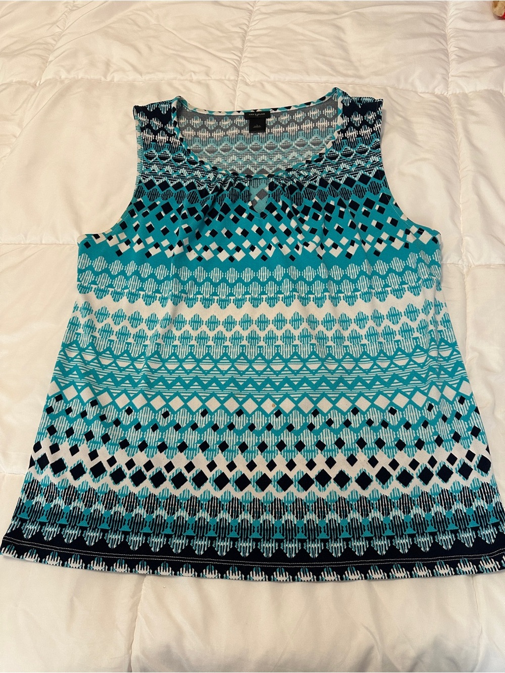 Ann Taylor Geometric Print Sleeveless Keyhole Neck Work Tank Size Large